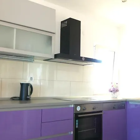 Mirela & Feri Apartament